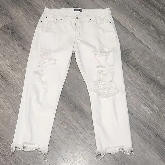 Abercrombie & Fitch Ames Low Rise Slim Destroyed Boyfriend White Jeans - Picture 5 of 9